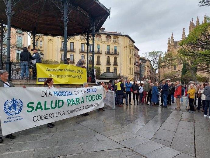 Protesta en defensa de la sanidad pública en Segovia.