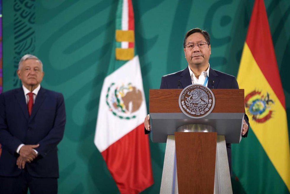 Archivo - Imagen de archivo del presidente de México, Andrés Manuel López Obrador, y su homólogo de Bolivia, Luis Arce