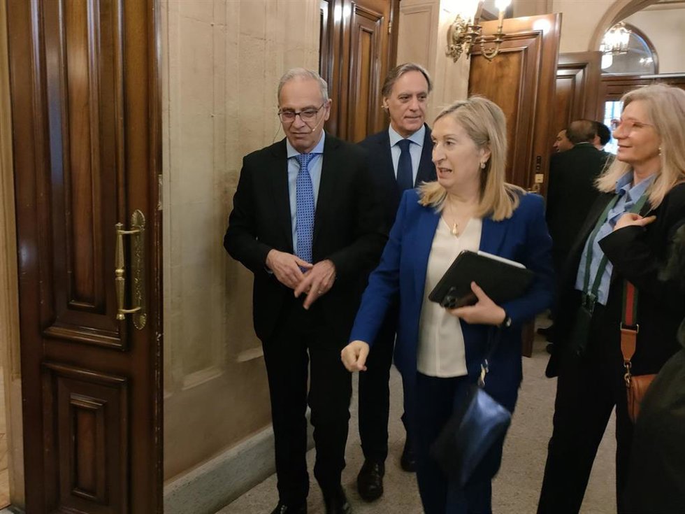 La exministra Ana Pastor a su llegada al foro organizado por La Gaceta de Salamanca