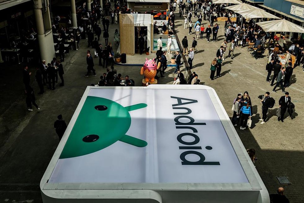 Archivo - Stand de Android en el MWC 2024
