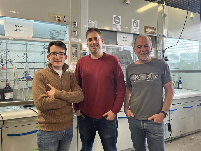 Jesús Santamaría, Javier Bonet Y José Luis Hueso, Parte Del Equipo Que Ha Desarrollado La Investigación