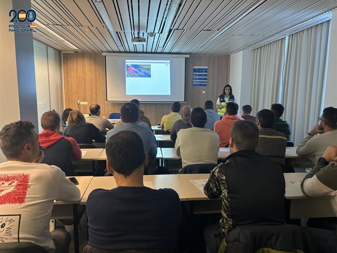 Curso de 'Conducción de Seguridad' esta semana a funcionarios de la Jefatura Superior de Policía de La Rioja