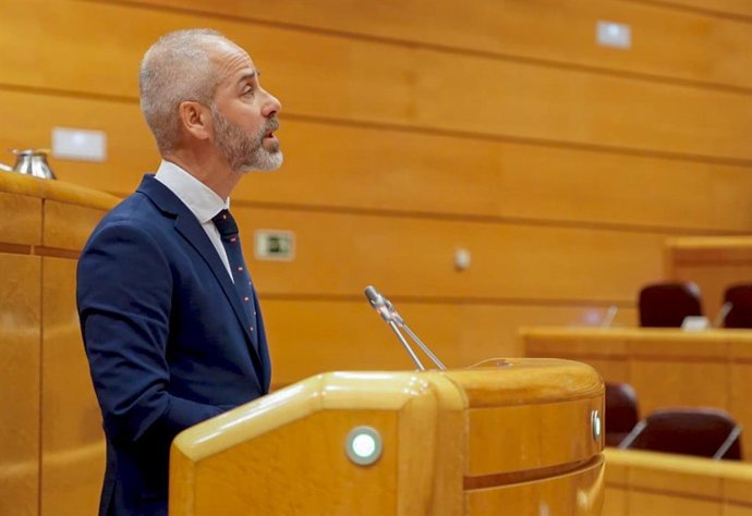 El consejero de Educación, Formación Profesional y Universidades, Sergio Silva, interviene ante la Comisión General de las Comunidades Autónomas sobre la ley de amnistía