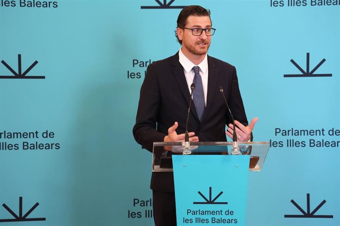 Archivo - El portavoz del PP en el Parlament balear, Sebastià Sagreras. Archivo.