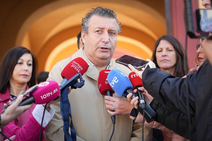 El presidente de la Diputación de Sevilla, Javier Fernández, en una imagen de archivo.