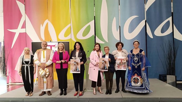 Vélez-Málaga recrea en sus calles el hecho histórico del Legado de Reyes el 27 de abril