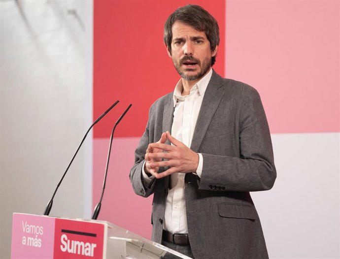 El portavoz de Sumar, Ernest Urtasun, ofrece una rueda de prensa, en el Espacio Rastro, a 18 de marzo de 2024, en Madrid (España).