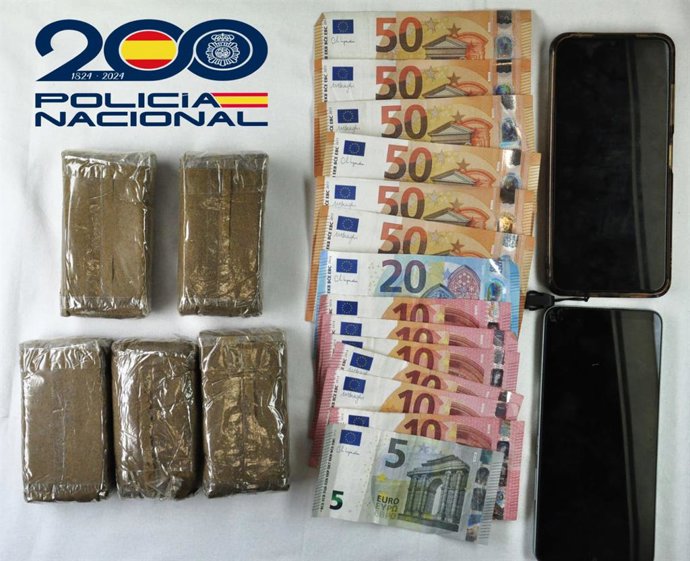 Droga y dinero intervenidos a dos hombre en Béjar (Salamanca)