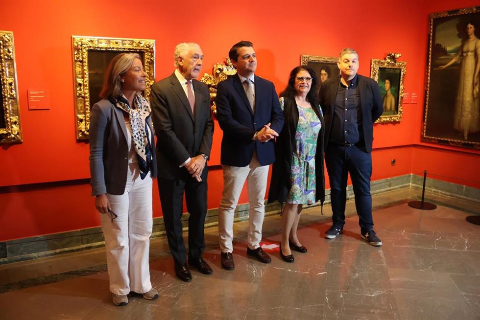Bellido (centro), en la presentación en el Museo Julio Romero de Torres, del programa conmemorativo del 150 del nacimiento del pintor cordobés.