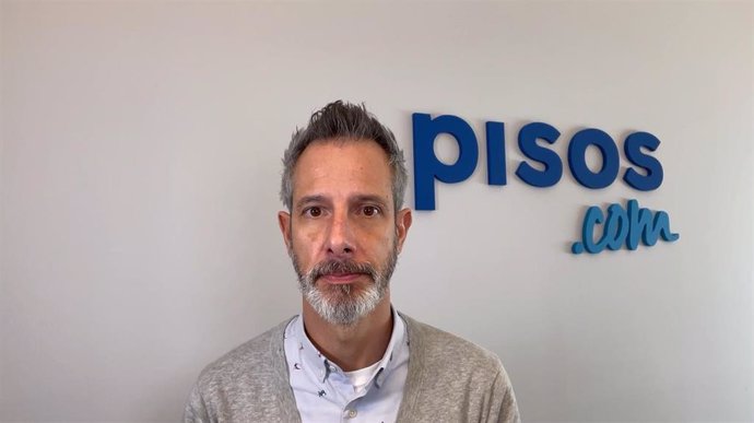 Archivo - El director de Estudios del portal inmobiliario Pisos.Com, Ferran Font.