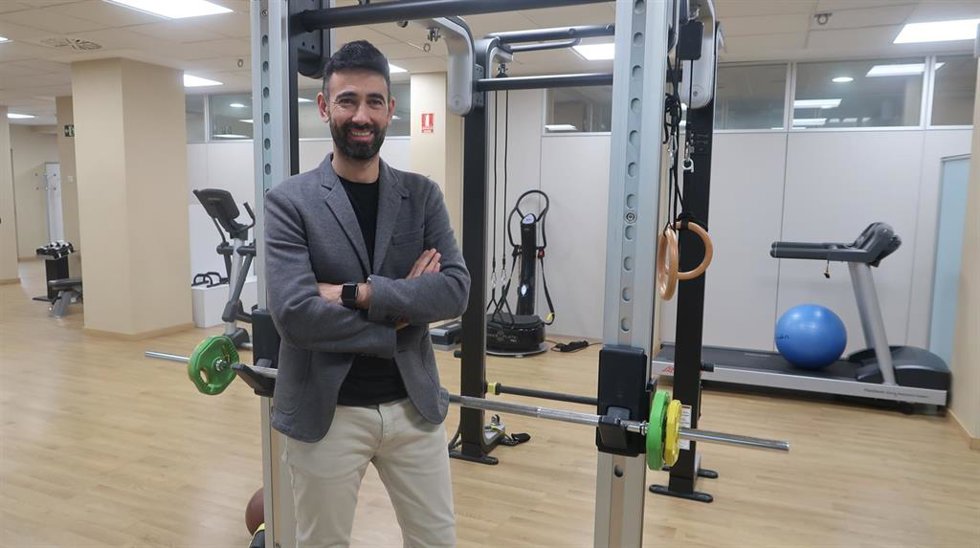 El experto en mecánica muscular de Vithas Sevilla Rafael Puerto.