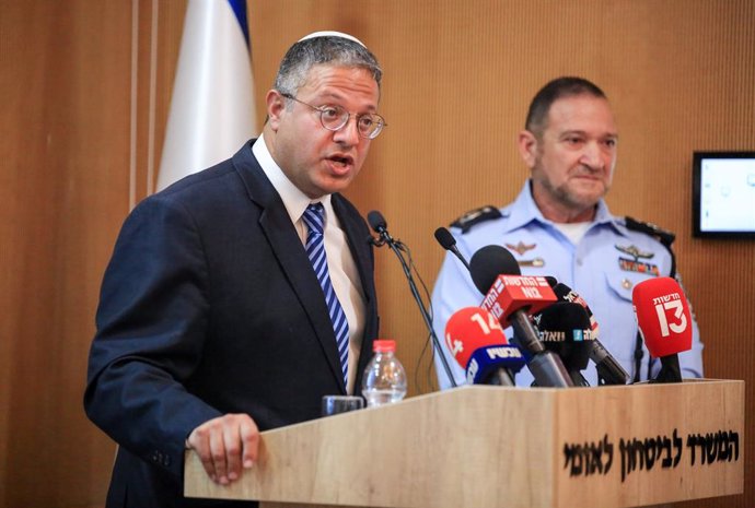 Archivo - January 24, 2023, Jerusalem, Israel: Israeli minister of National Security Itamar Ben Gvir and Israeli Chief of Police Kobi Shabtai seen during a press conference on strengthening the Israeli police force at the Ministry of National Security i