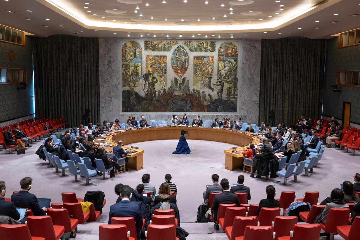 The UN Security Council forwards Palestine’s application for membership to the Admission Commission