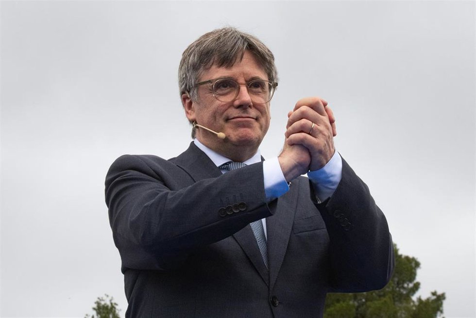 El expresidente de la Generalitat y candidato de Junts a las elecciones catalanas, Carles Puigdemont, durante un acto de Junts+, a 6 de abril de 2024, en Elna (Francia). Durante el encuentro, Puigdemont ha presentado los nombres de la candidatura de su 