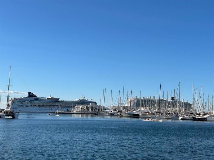 Crucero en el Puerto de Alicante