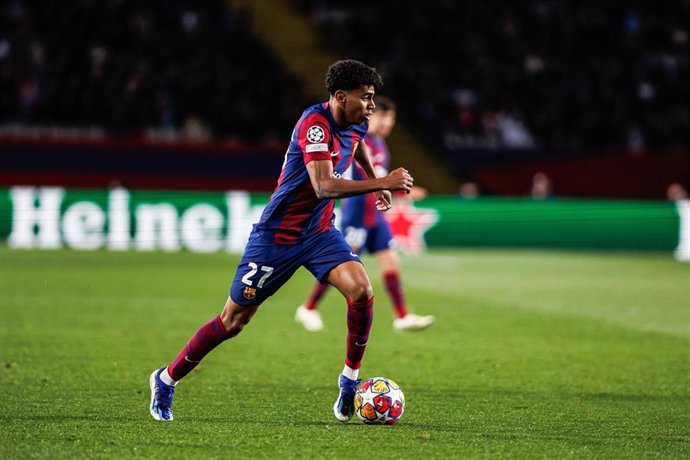 Lamine Yamal of FC Barcelona in action during the UEFA Champions League round of 16 second leg, match played between FC Barcelona and SSC Napoli at Estadio Olimpico de Montjuic on March 12, 2024 in Barcelona, Spain.