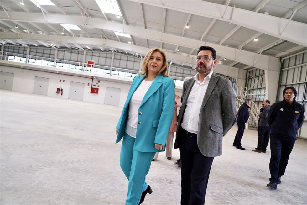 La vicealcaldesa y alcaldesa en funciones de Madrid, Inma Sanz, en nuevo centro logístico de Bomberos en Villa de Vallecas