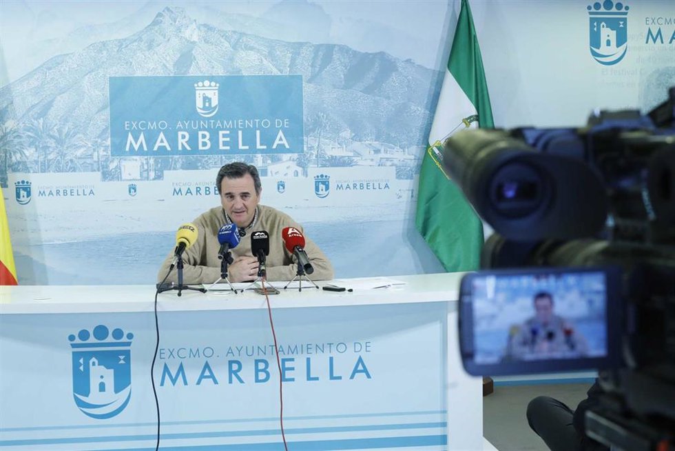 El portavoz municipal de Marbella, Félix Romero, en rueda de prensa