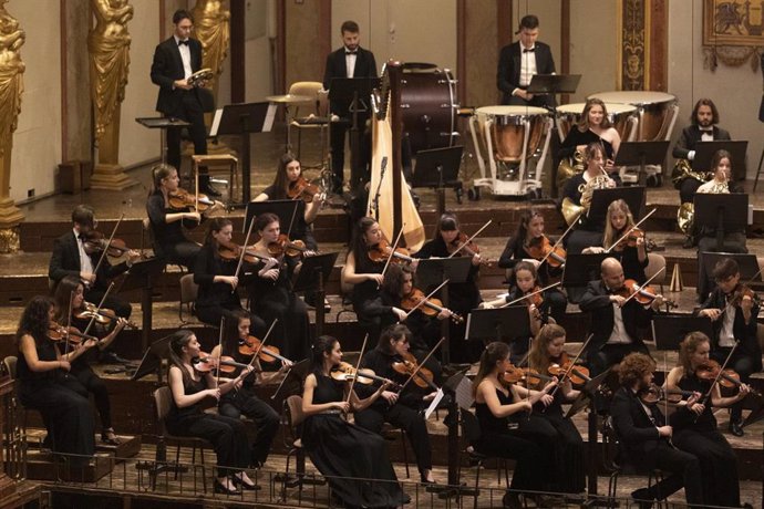 Telefónica celebra su centenario con un ciclo de conciertos por quince ciudades españolas