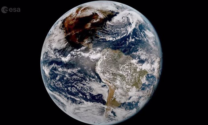Imagen desde el espacio del eclipse solar total del 8 de abril de 2024
