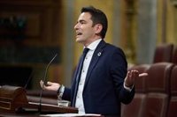 El PSOE evita confrontar con Podemos por duplicar el impuesto a la banca, que rechazan PP y Vox y que PNV ve "populista"
