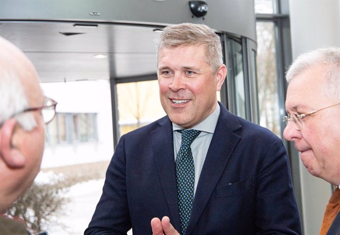Archivo - January 15, 2024, Munich, Bavaria, Germany: The Icelandic Foreign Minister Bjarni Benediktsson met with MEP Markus Ferber ( CSU ) in Munich, Germany on January 15, 2024. Bjarni Benediktsson was Minister of Economy and Finance from 2013-2023, wit