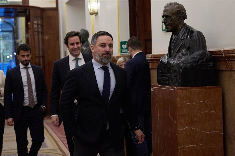 El líder de Vox, Santiago Abascal, durante una sesión plenaria en el Congreso de los Diputados, a 9 de abril de 2024, en Madrid (España). El Congreso debate este martes 9 de abril la toma en consideración de la Iniciativa Legislativa Popular (ILP) para
