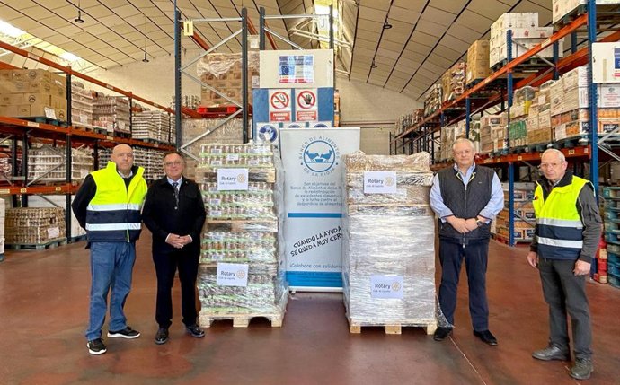 Rotary Club de Logroño entrega al Banco de Alimentos de La Rioja 2.142 tarritos para bebés y 408 unidades de leche infantil