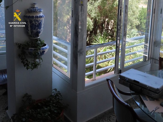 Una dels habitatges afectats per robatori al Campello