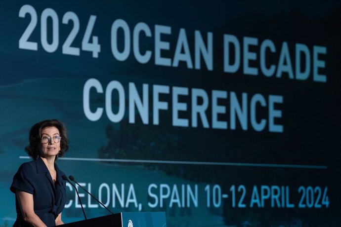 La directora general de la Unesco, Audrey Azoulay, en la Conferència del Decenni de l'Oceà a Barcelona