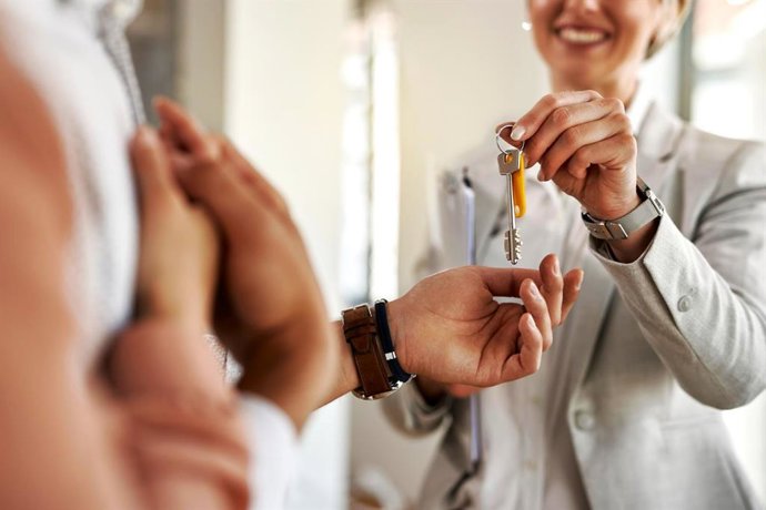 Las agencias inmobiliarias intervienen en el 70% de las operaciones inmobiliarias, según Fadei