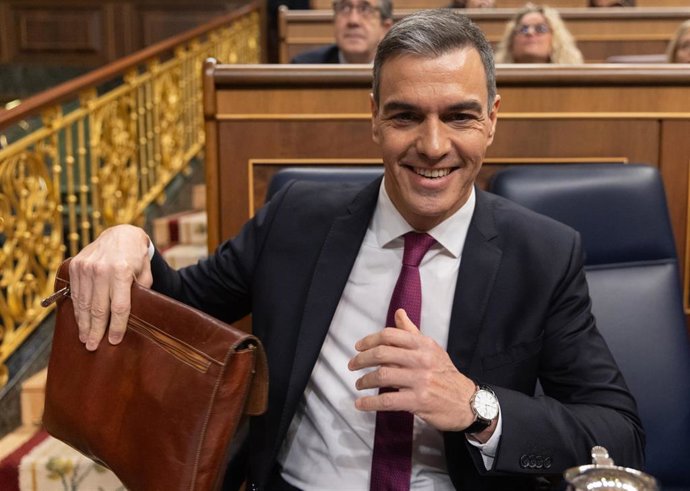 El presidente del Gobierno, Pedro Sánchez, durante  una sesión plenaria, en el Congreso de los Diputados, a 10 de abril de 2024, en Madrid (España). 