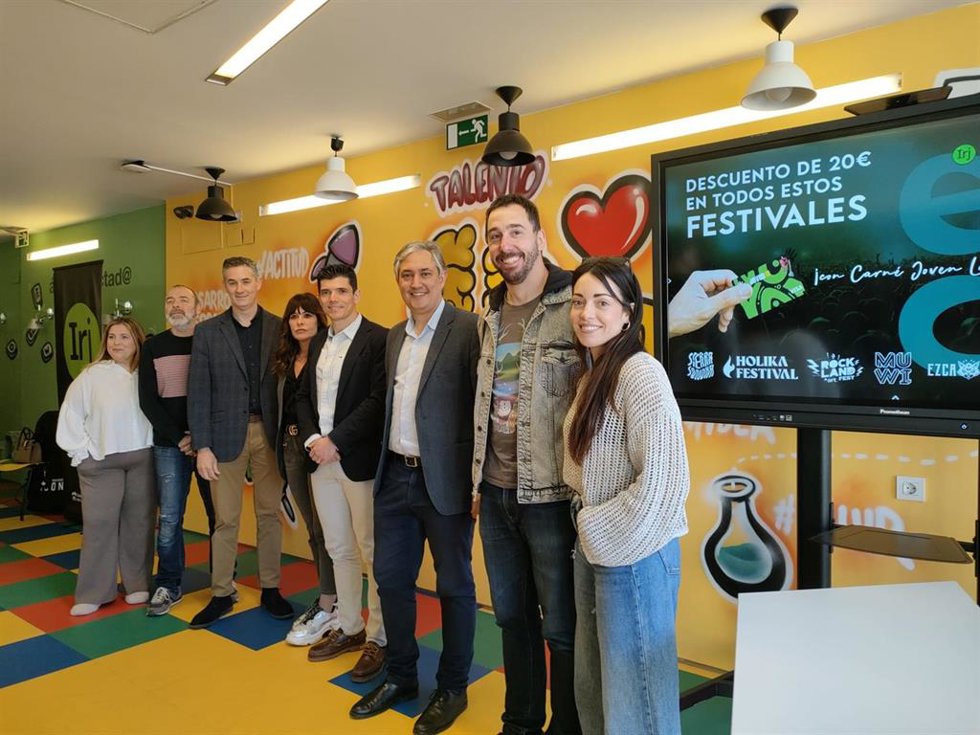 Presentación iniciativa de descuento en festivales