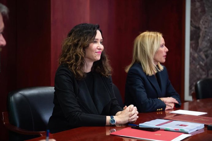 Isabel Díaz Ayuso junto a la alcaldesa de Alcobendas