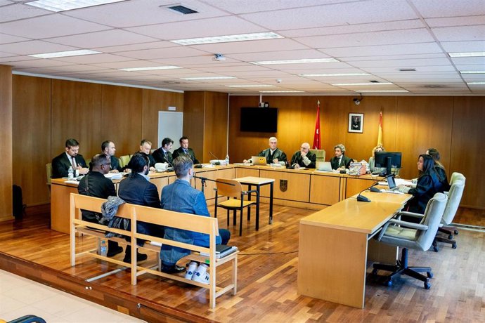 El bailaor Rafael Amargo (c) durante un juicio a la Audiencia Provincial de Madrid, a 8 de abril de 2024, en Madrid (España).  