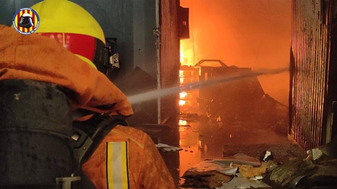 El incendio en Cecotec afectó al 85% de las instalaciones destinadas al servicio técnico en Sollana