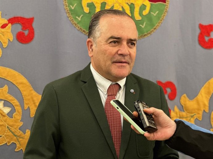 El alcalde de Talavera de la Reina, José Julián Gregorio.