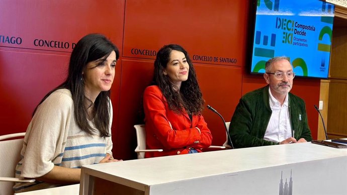 A concelleira de Dereitos Sociais, Promoción Económica e Xuventude, María Rozas, presenta os orzamentos participativos de mocidade