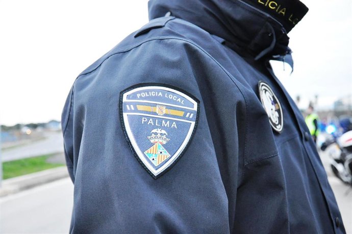 Uniforme de la Policía Local de Palma.