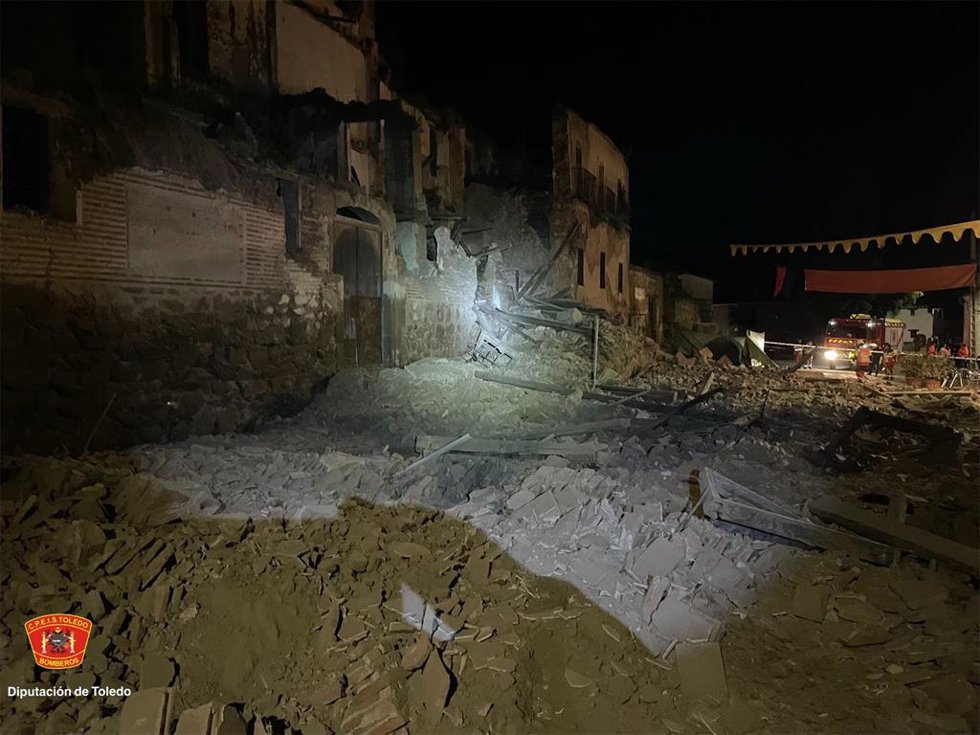 Derrumbe de la fachada del antiguo Colegio de los Jesuitas en Oropesa