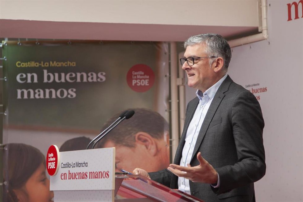 Ángel Tomás Godoy en rueda de prensa.