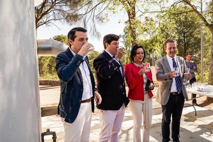 Inauguración del nuevo depósito de agua potable de Cerro Muriano, que duplica la capacidad de suministro de agua con 500 hectómetros cúbicos más.