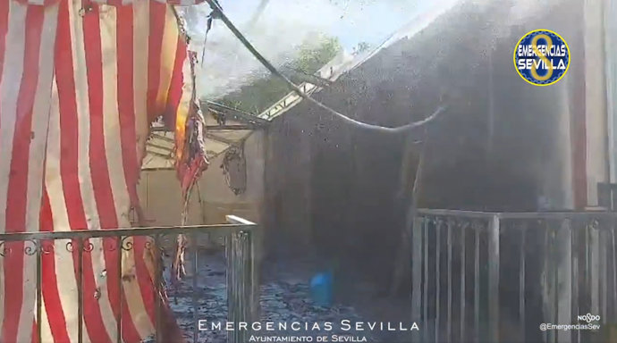 Así ha quedado la caseta del distrito Este tras el incendio