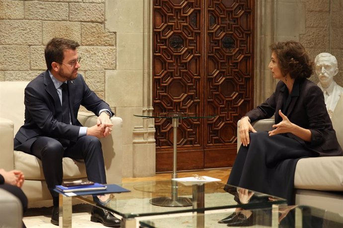 Encuentro del presidente de la Generalitat, Pere Aragonès, y la directora general de Unesco, Audrey Azoulay
