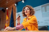 Montero insta al sector privado a ayudar a que la vivienda pública de alquiler llegue a familias necesitadas