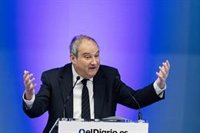 Hereu ve un "apaño" la propuesta del Govern de ampliar el uso de pistas del Aeropuerto de Barcelona