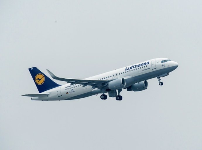 Archivo - Lufthansa