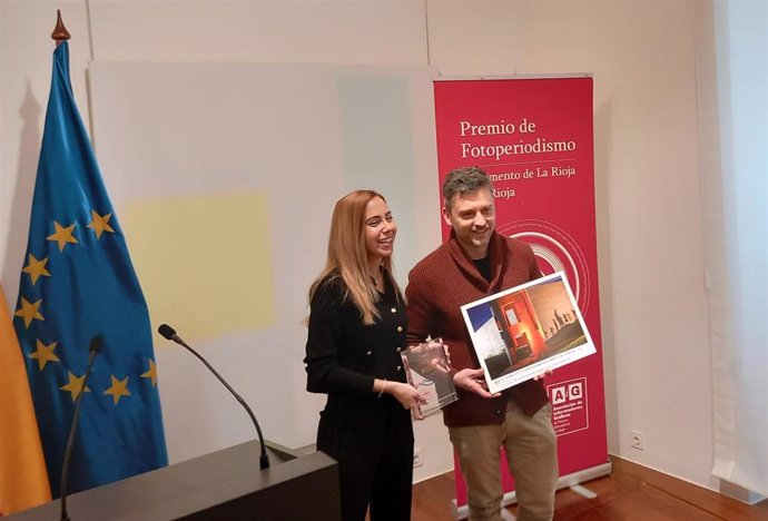 Sergio Espinosa y Abel Alonso, ganadores del XI Certamen de Fotoperiodismo de La Rioja en fotografía y vídeo