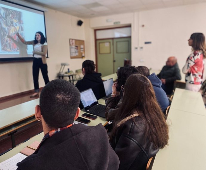 El MPM aborda la obra de María Blanchard con estudiantes de arte de la Universidad de Málaga