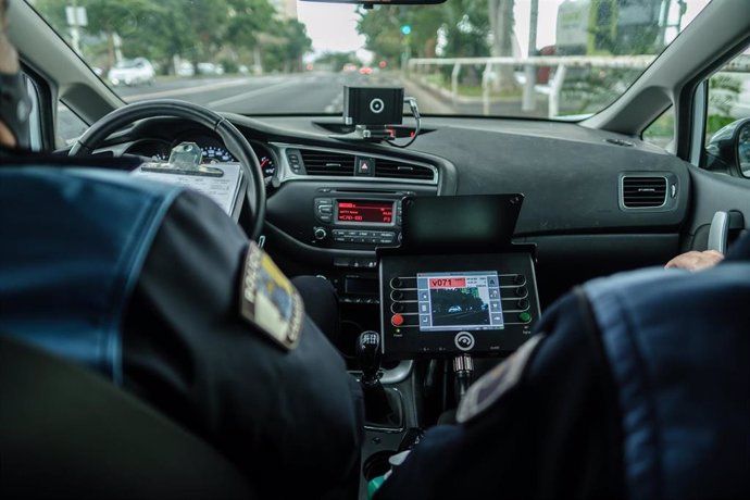 Archivo - Radar móvil de la Policía Local de Santa Cruz de Tenerife